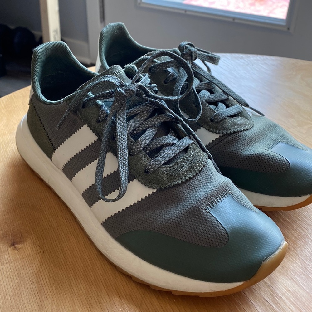 Adidas Green Tennis Shoes Gem